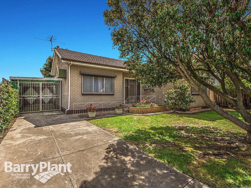 33 Pennell Avenue, St Albans, VIC 3021, St Albans - Thumbnail 2