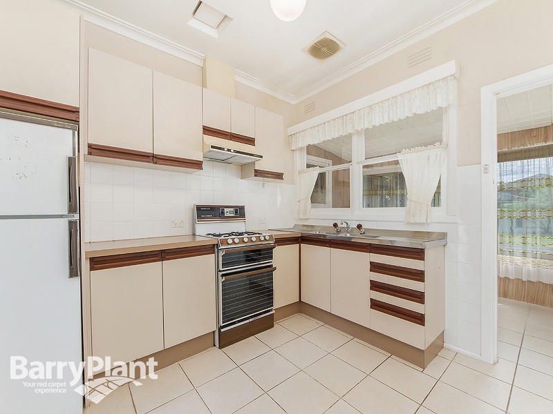 33 Pennell Avenue, St Albans, VIC 3021, St Albans - Thumbnail 6