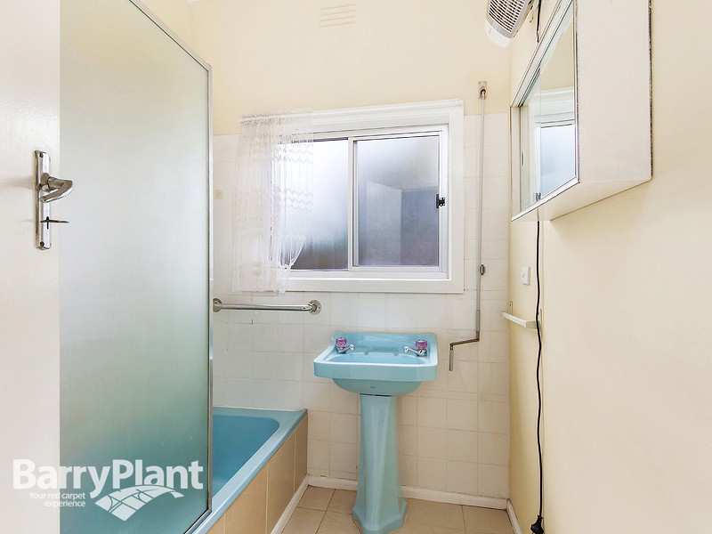 33 Pennell Avenue, St Albans, VIC 3021, St Albans - Thumbnail 8