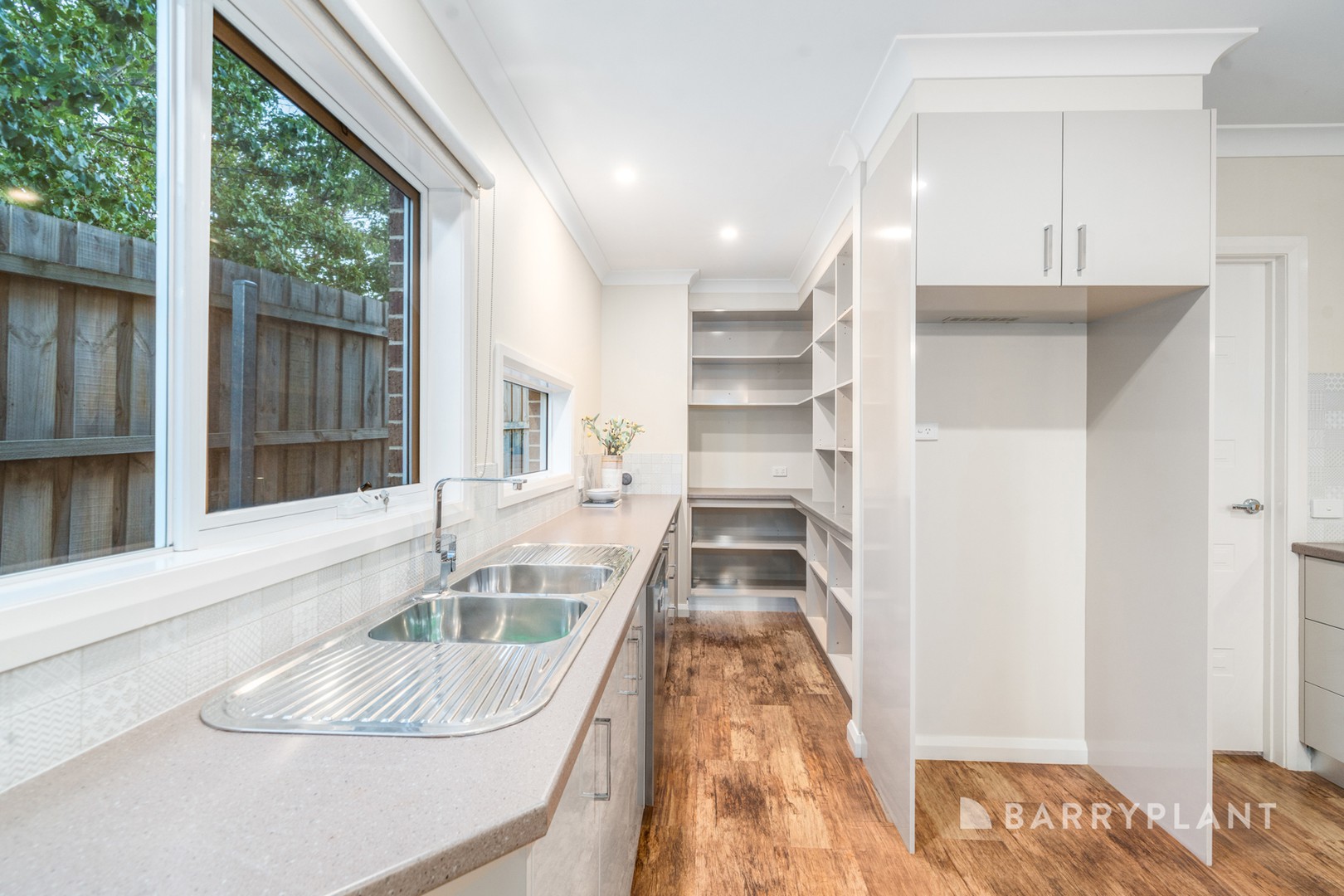 33 Peter Street, Grovedale, VIC 3216 - Thumbnail 2 - 27/01/2026