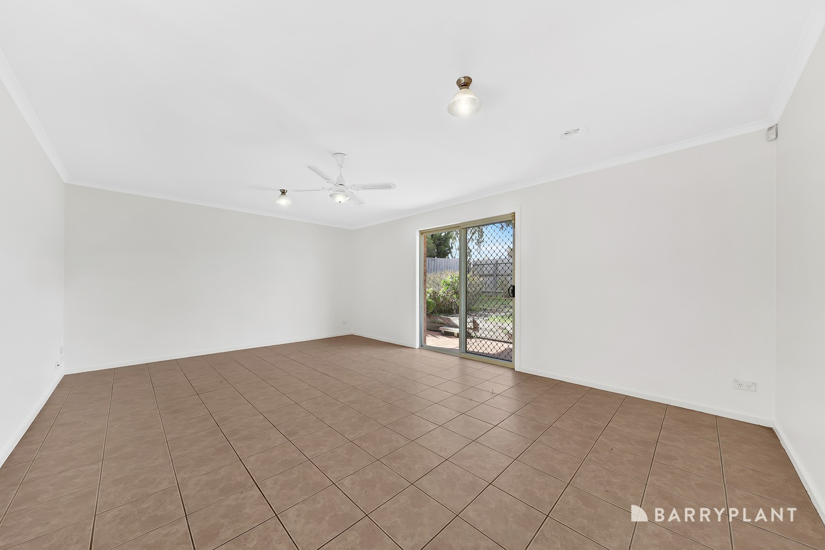 33 Plowman Court, Epping, VIC 3076, Epping - Thumbnail 4