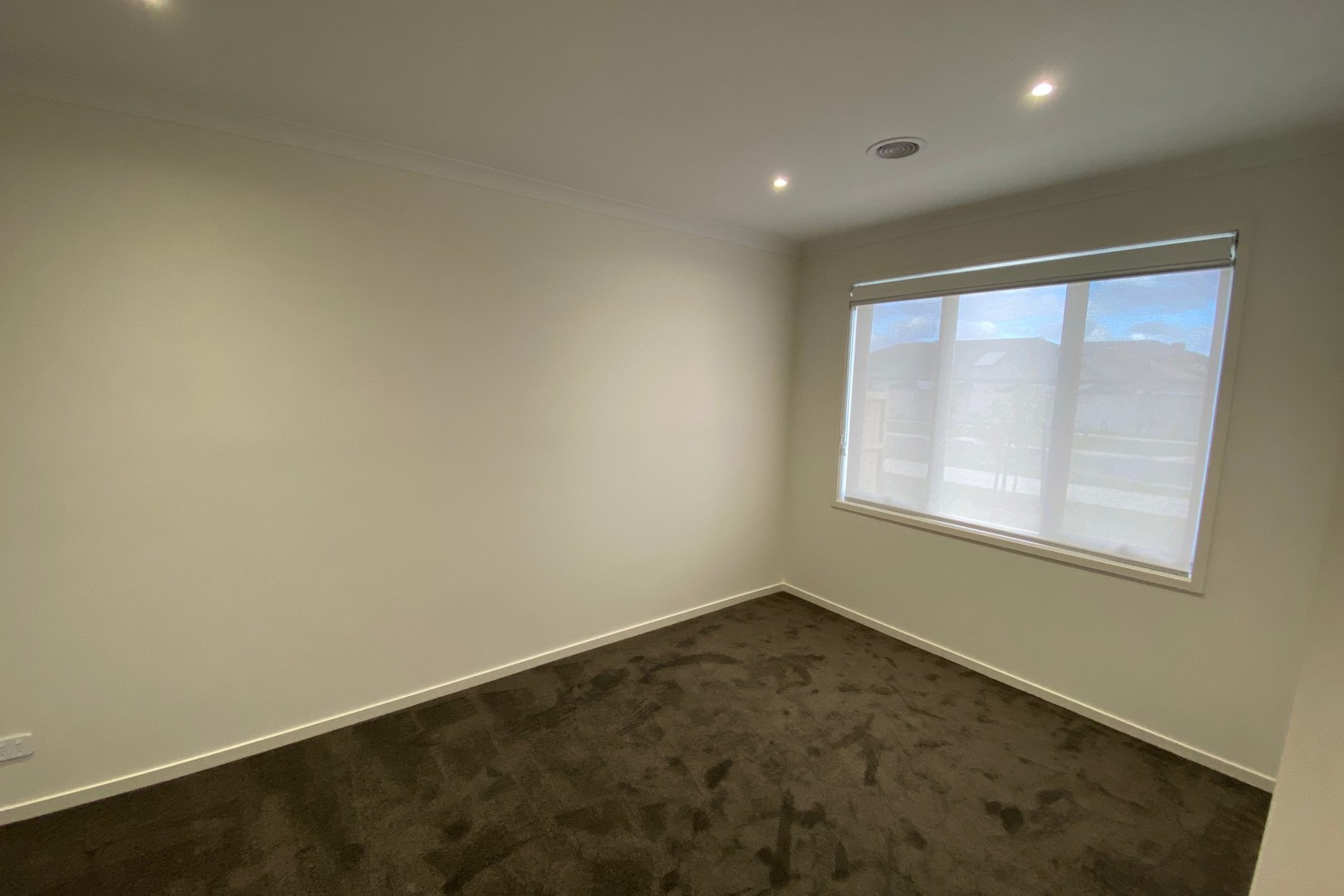 33 Plymouth Boulevard, Clyde North, VIC 3978, Clyde North - Thumbnail 7