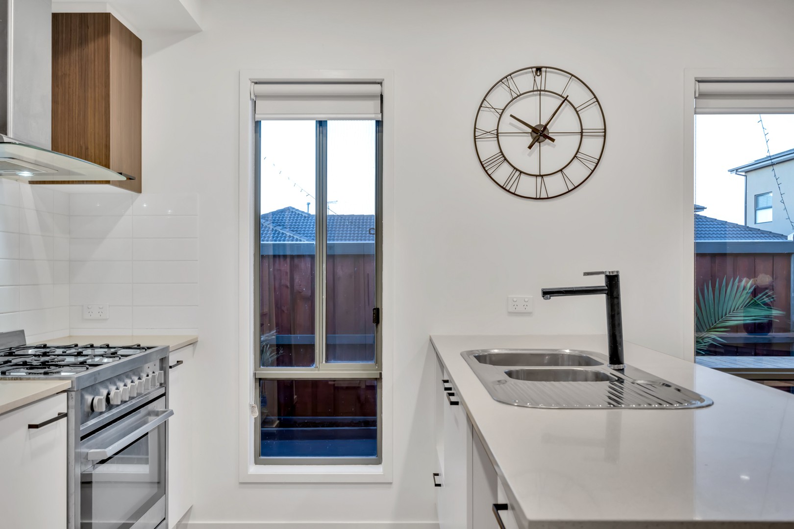 33 Rathdowne Drive, Mickleham, VIC 3064, Mickleham - Thumbnail 2