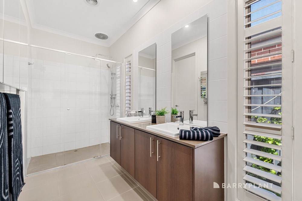 33 Raychelsbury Parade, Wollert, VIC 3750, Wollert - Thumbnail 7