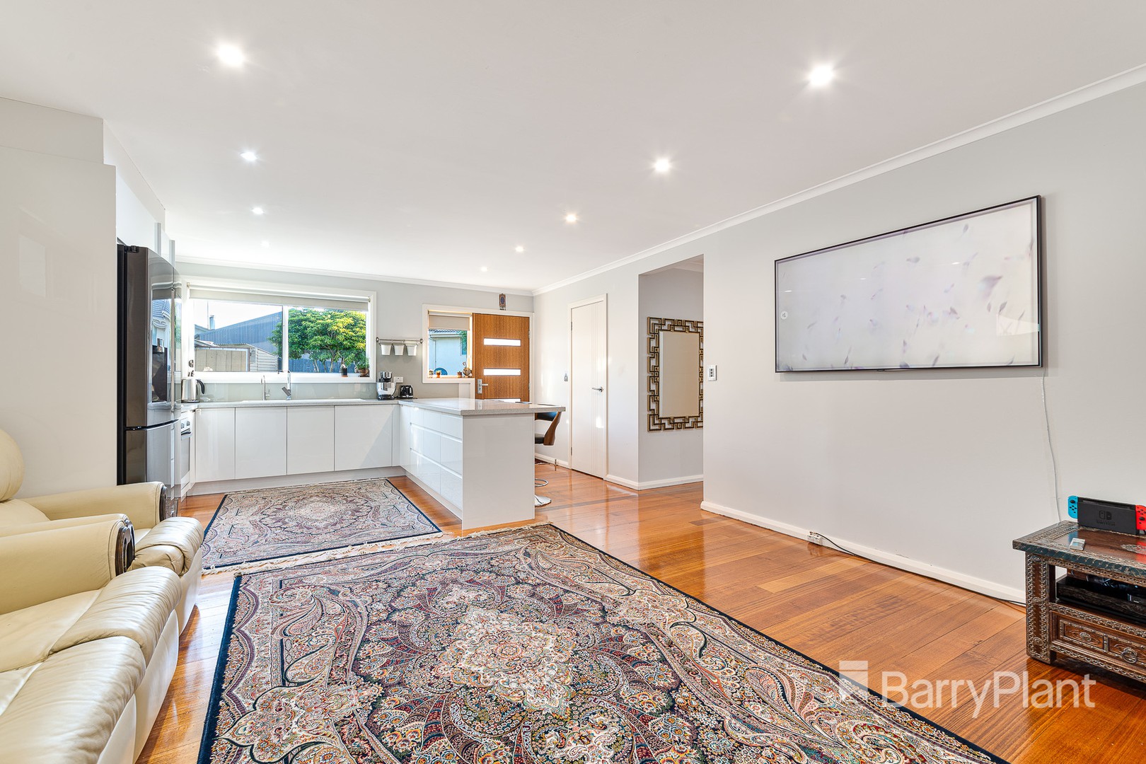 33 Rosebud CrescentBroadmeadows, VIC 3047, Broadmeadows - Thumbnail 6