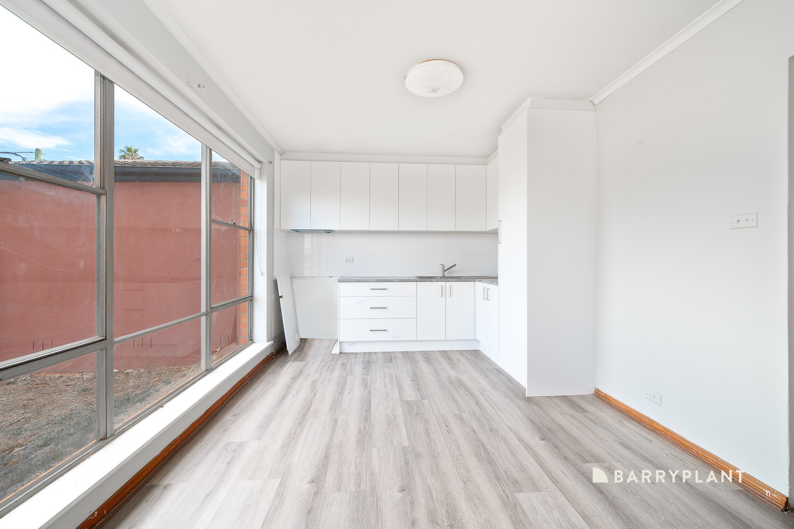 33 Rosedale Crescent, Dallas, VIC 3047, Dallas - Thumbnail 3