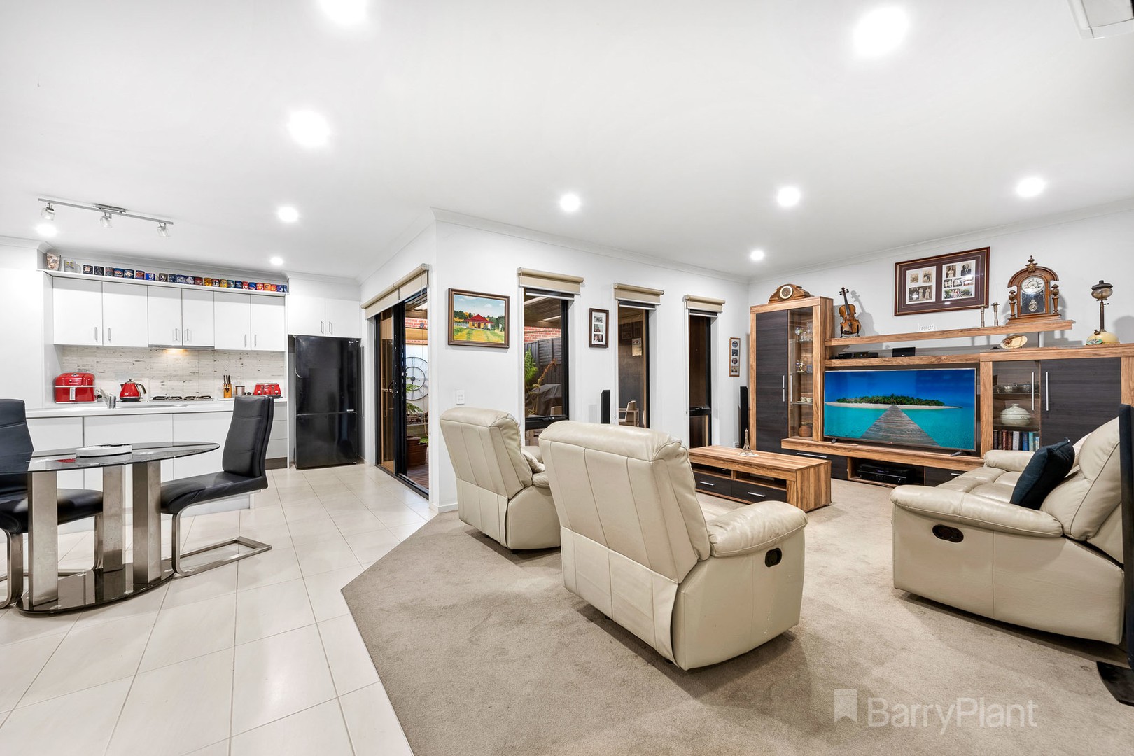 33 Rush Lily Drive, Officer, VIC 3809, Officer - Thumbnail 3