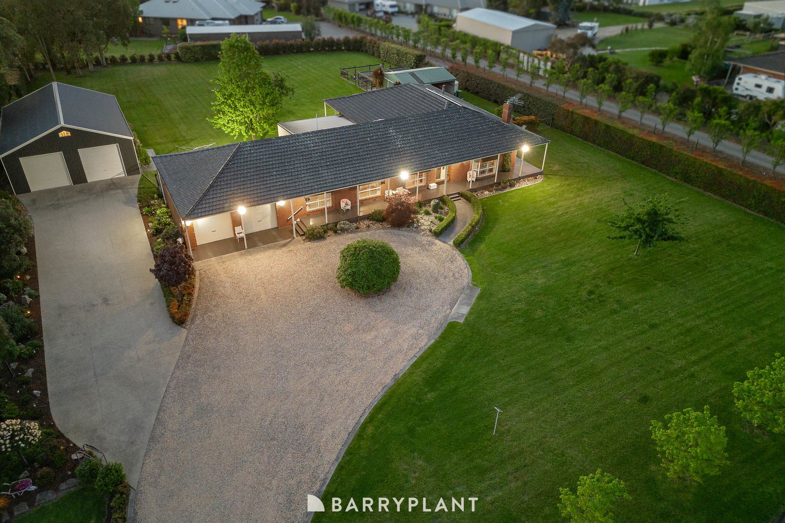 33 Ryan Road, Pakenham, VIC 3810, Pakenham - Thumbnail 3