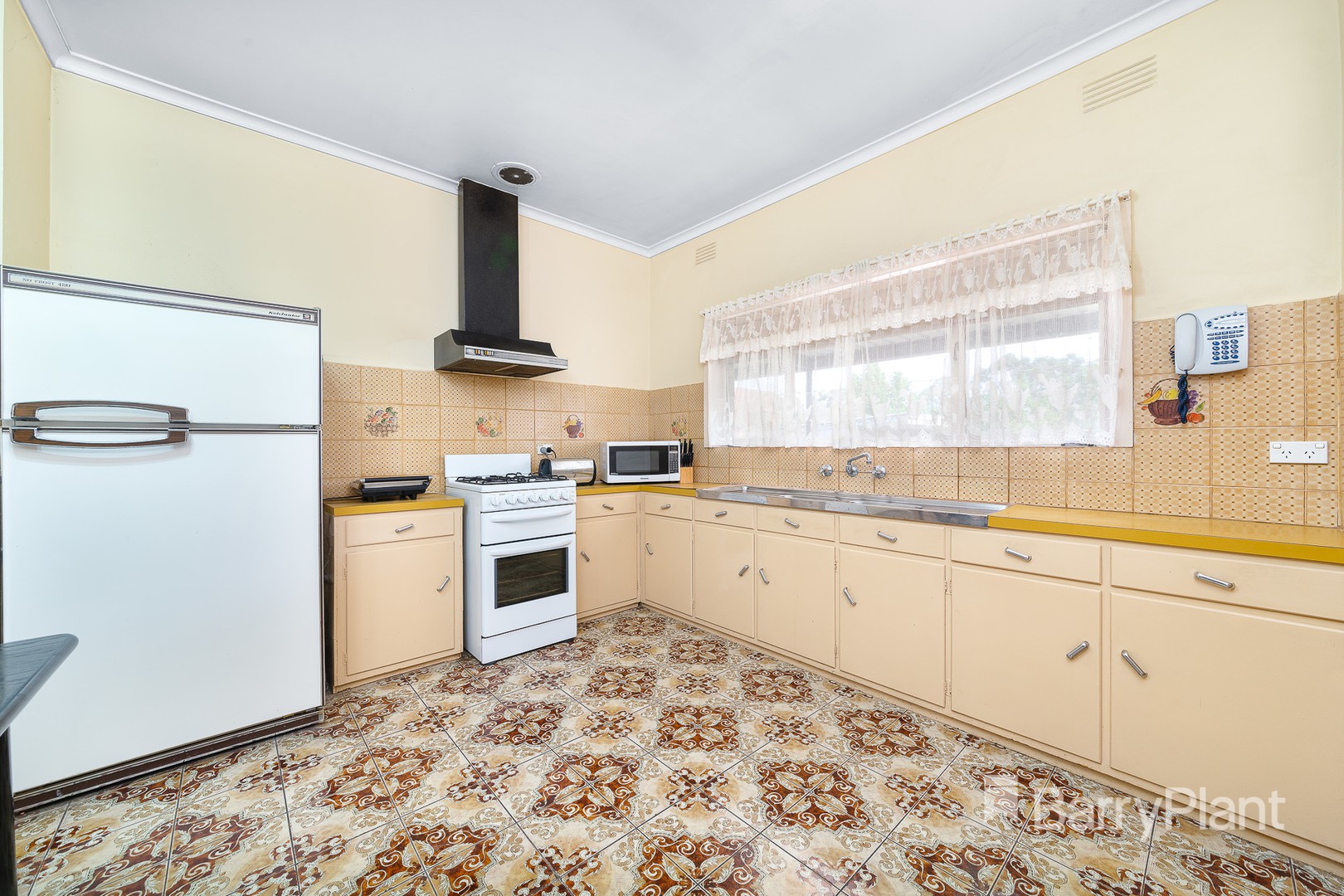 33 Sandra Avenue, Fawkner, VIC 3060, Fawkner - Thumbnail 4