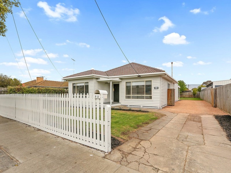 33 Seabeach Parade, North Shore, VIC 3214 - Image - 24/10/2025