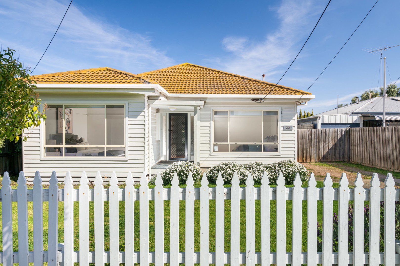 33 Seabeach Parade, North Shore - Image 1