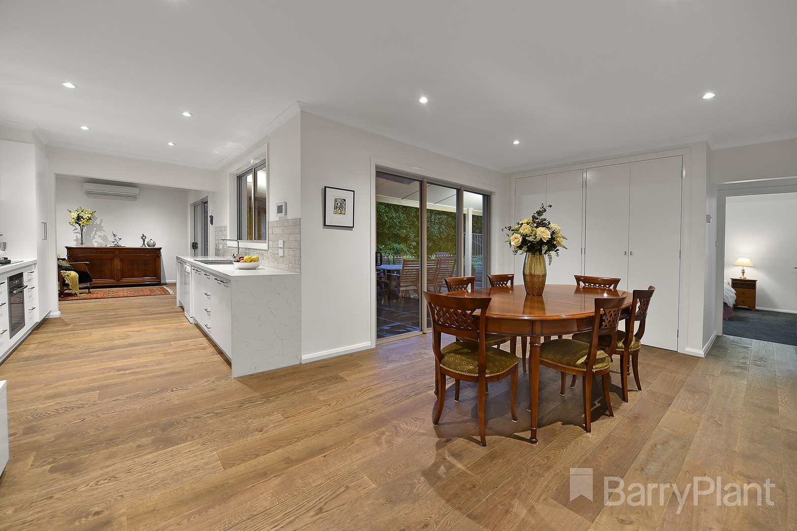 33 Sheringham Drive, Wheelers Hill, VIC 3150, Wheelers Hill - Thumbnail 3