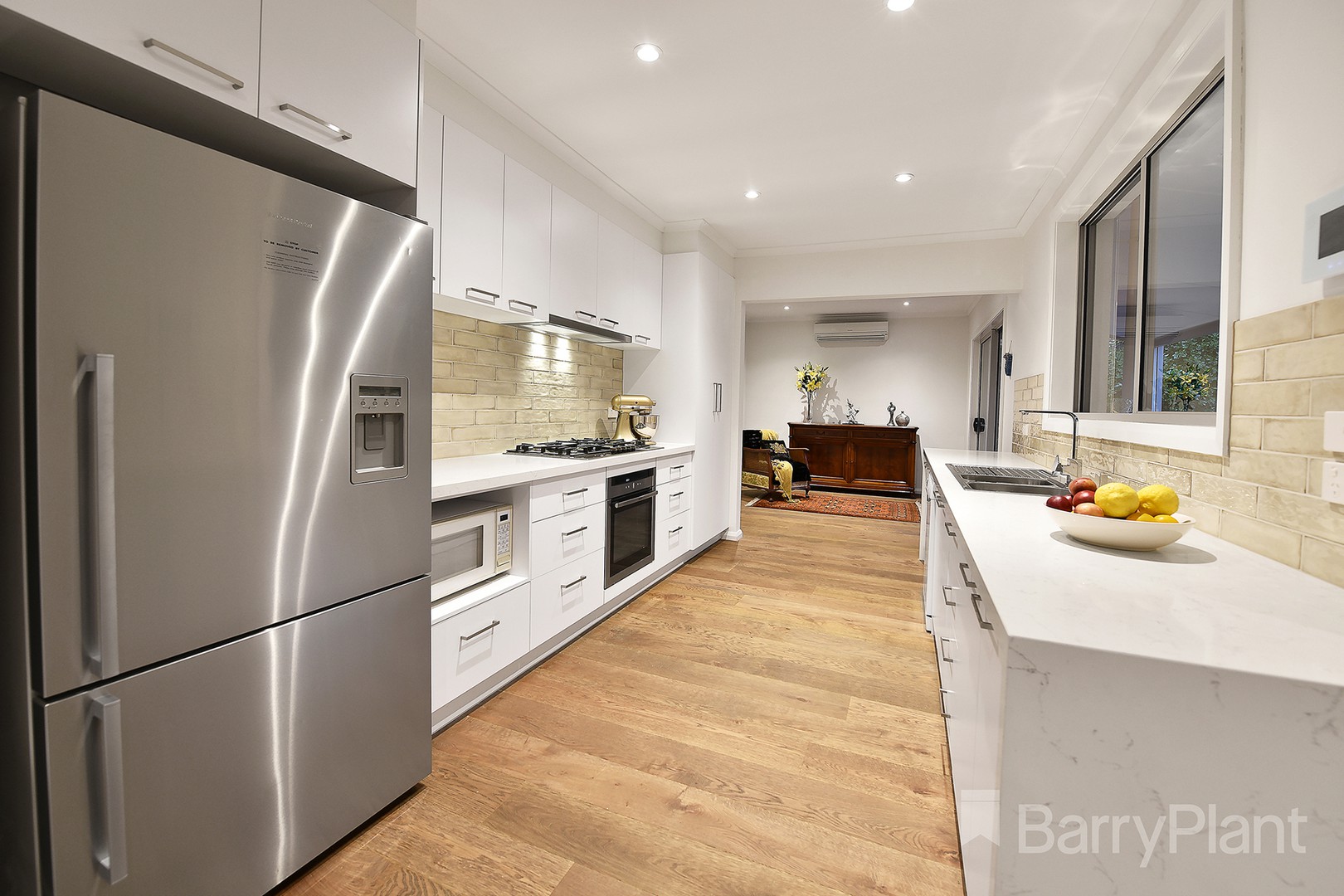 33 Sheringham Drive, Wheelers Hill, VIC 3150, Wheelers Hill - Thumbnail 4