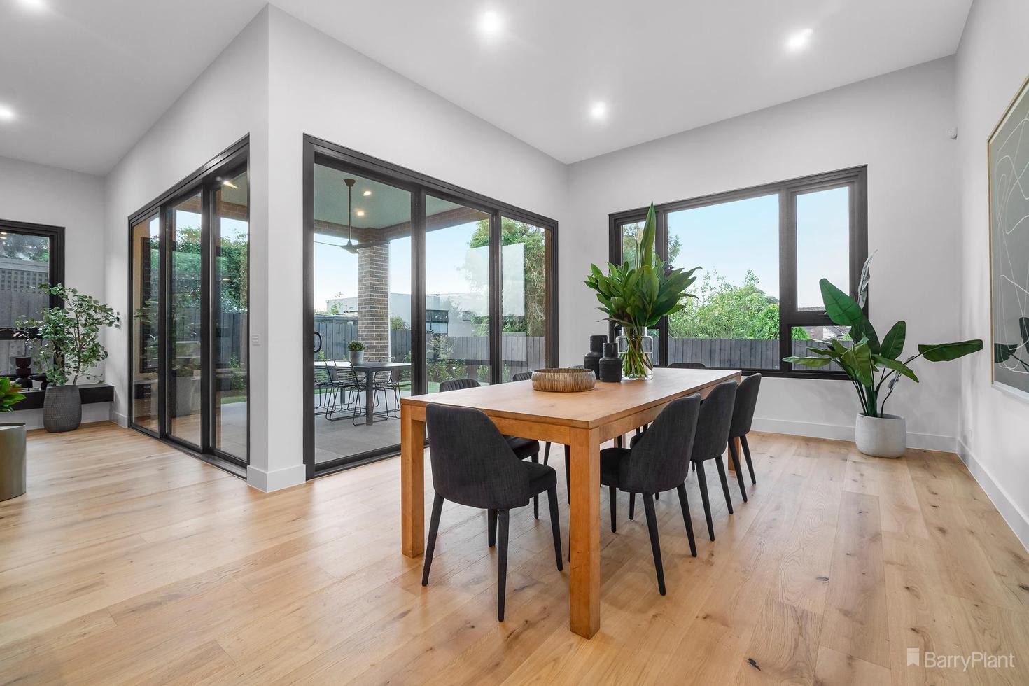 33 Sinclair Avenue, Templestowe Lower, VIC 3107, Templestowe Lower - Thumbnail 4
