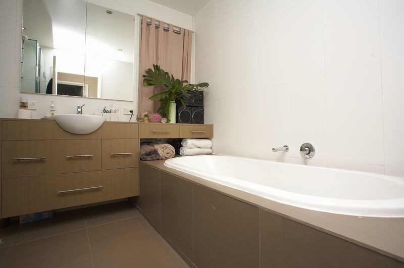 33 Strezlecki Grove, Altona Meadows, VIC 3028, Altona Meadows - Thumbnail 5