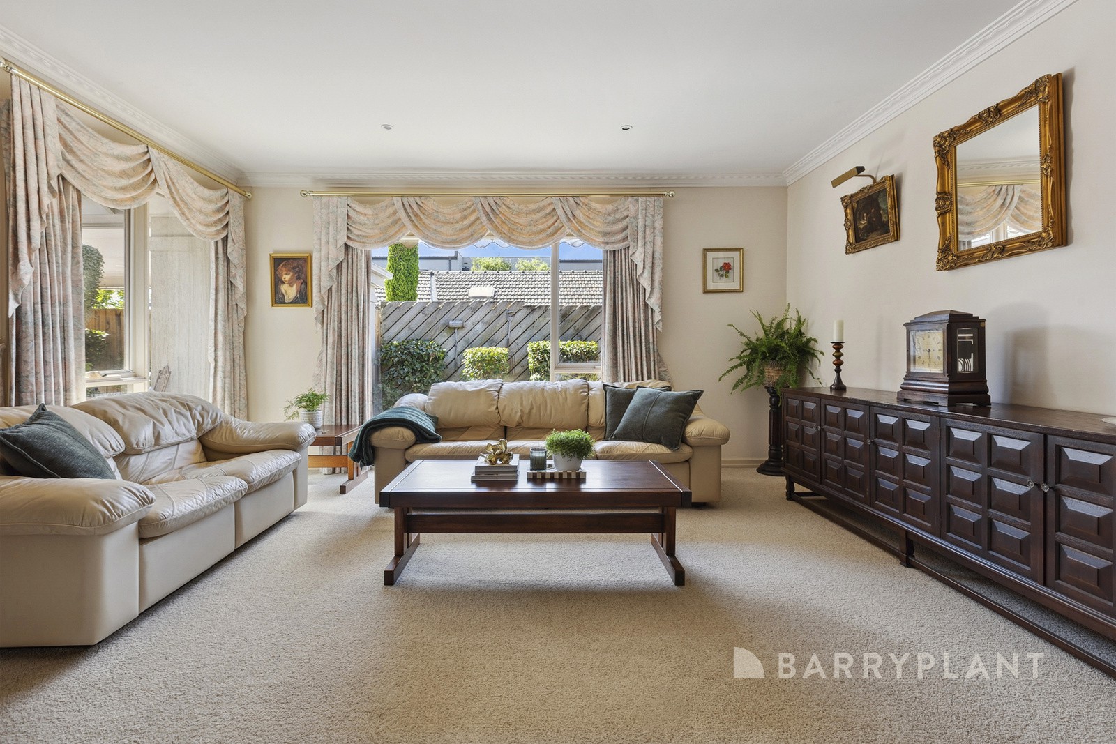 33 Summit Crescent, Glen Waverley, VIC 3150, Glen Waverley - Thumbnail 3