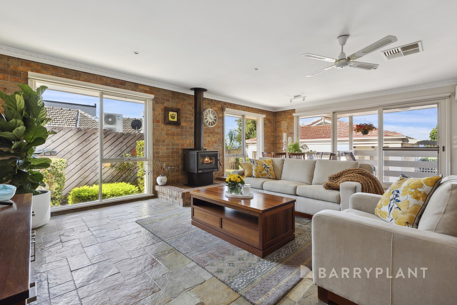 33 Summit Crescent, Glen Waverley, VIC 3150, Glen Waverley - Thumbnail 5