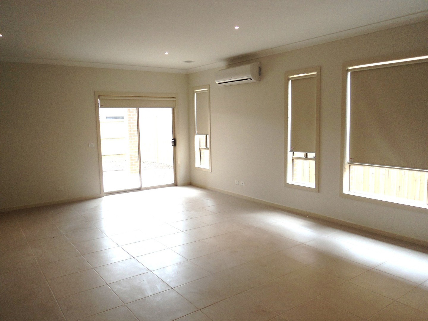 33 Surrey Grove, Point Cook, VIC 3030, Point Cook - Thumbnail 3