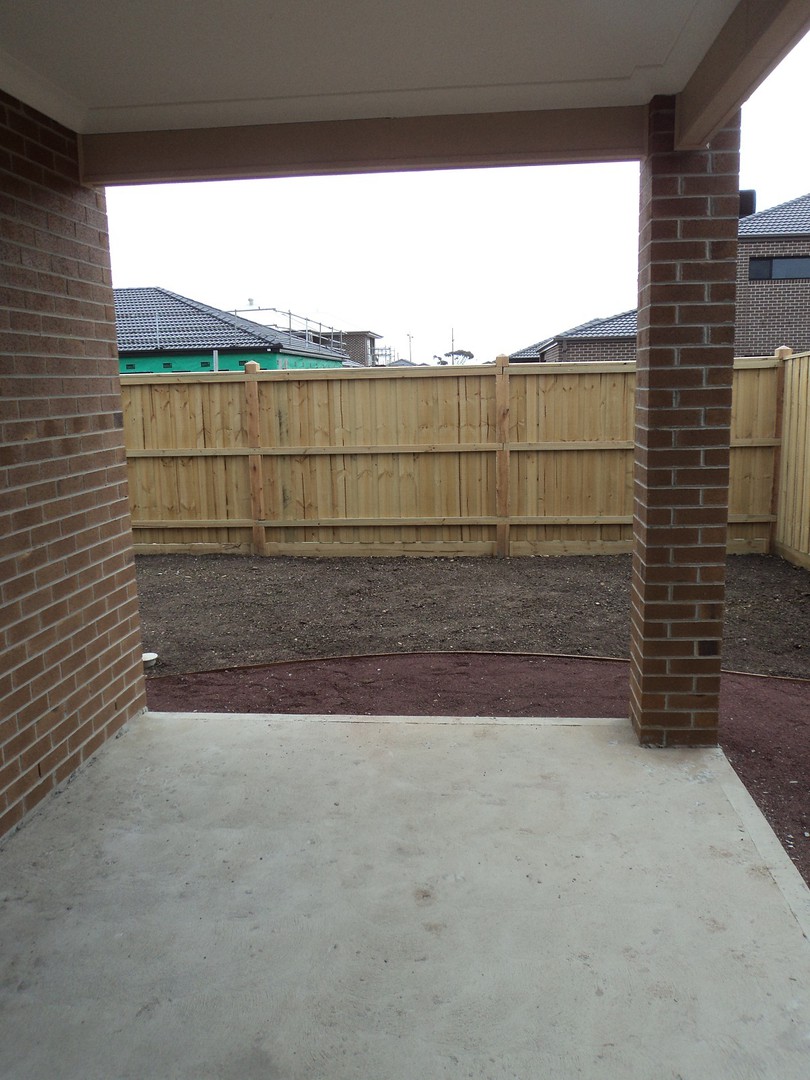 33 Surrey Grove, Point Cook, VIC 3030, Point Cook - Thumbnail 8