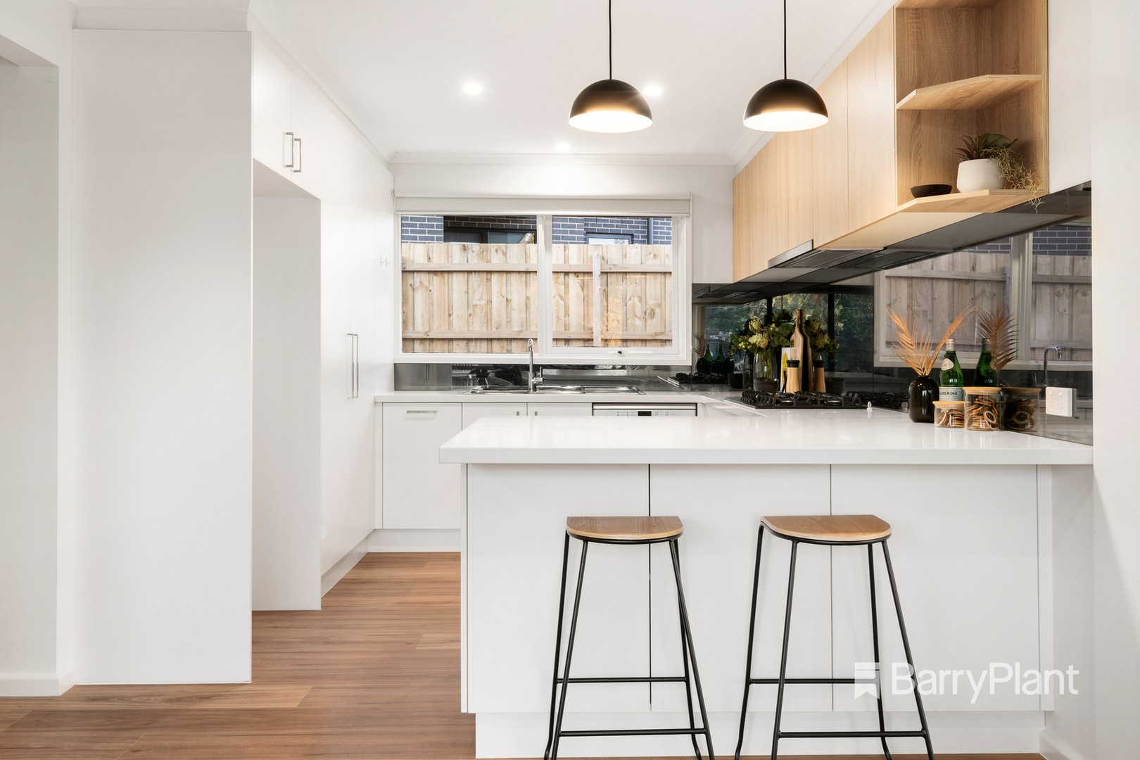 33 Swinburne Avenue, Mooroolbark, VIC 3138, Mooroolbark - Thumbnail 3