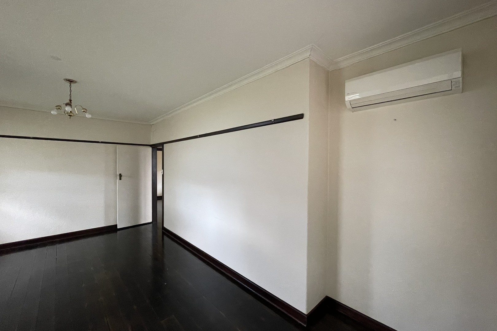33 Taylor Avenue, Reservoir, VIC 3073, Reservoir - Thumbnail 3