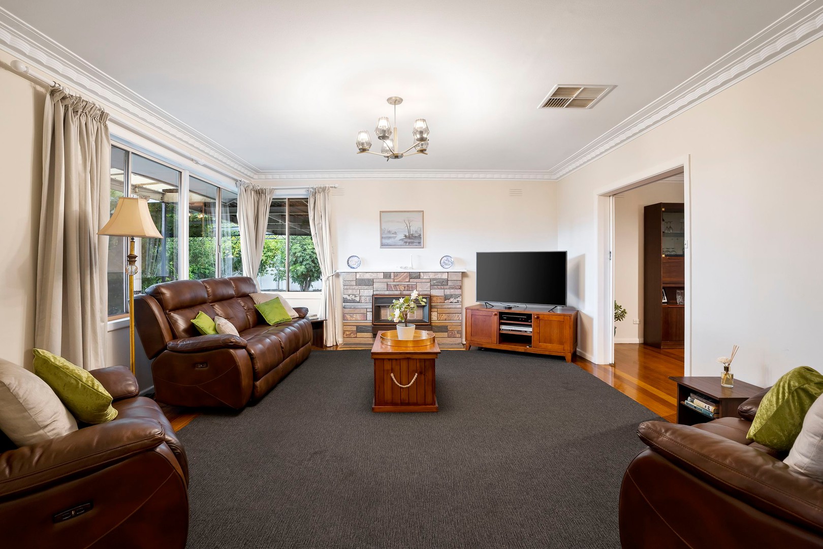 33 The Crossway, Keilor East, VIC 3033, Keilor East - Thumbnail 4