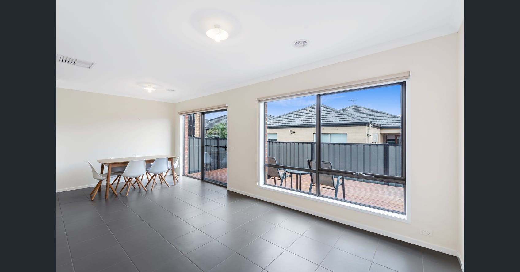 33 Topcliffe  RoadWollert, VIC 3750  - Leased, Wollert - Thumbnail 3