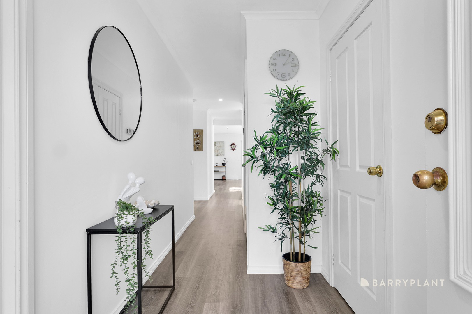 33 Trinity Way, South Morang, VIC 3752, South Morang - Thumbnail 2