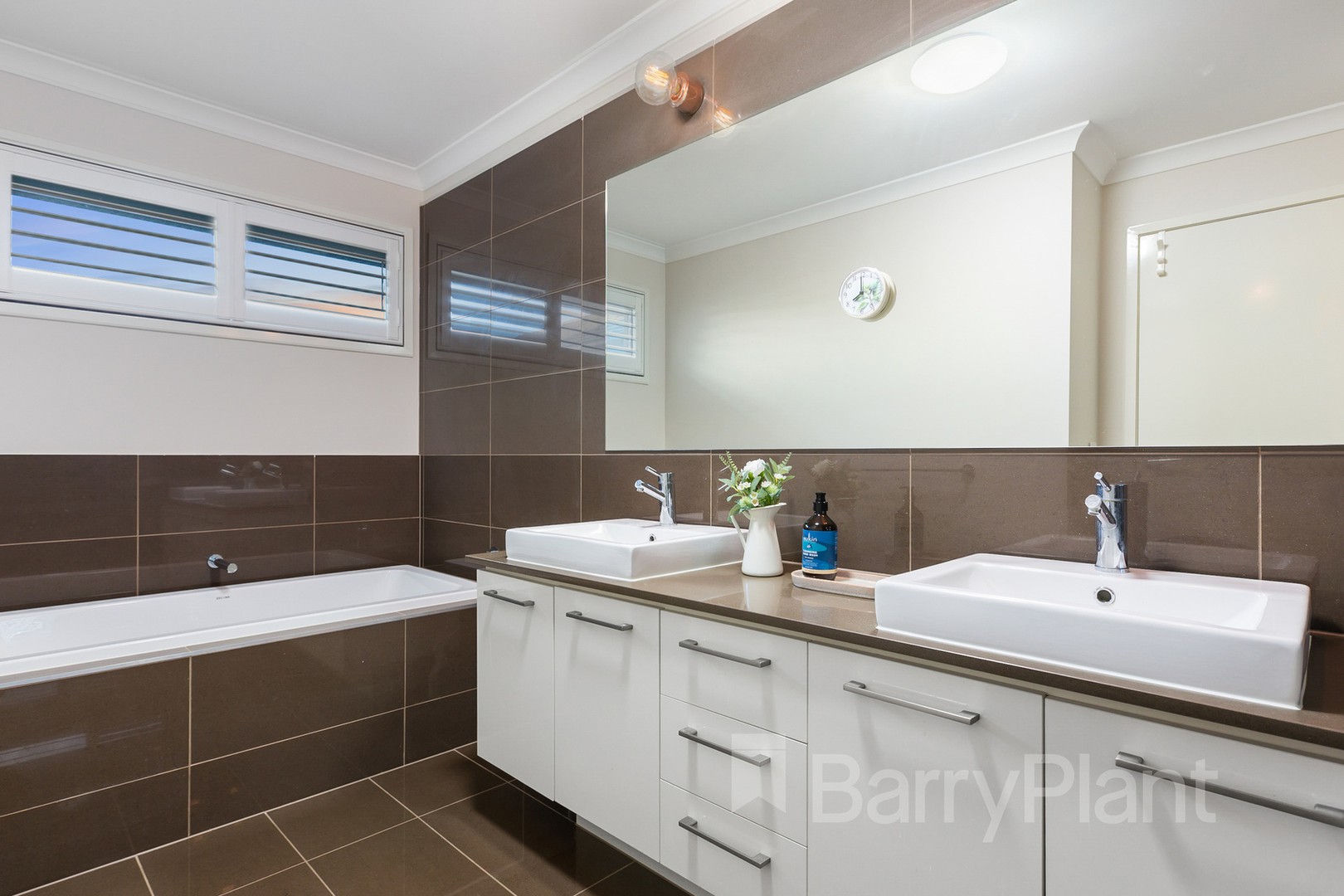 33 Viewmont Street, Wantirna South, VIC 3152, Wantirna South - Thumbnail 7