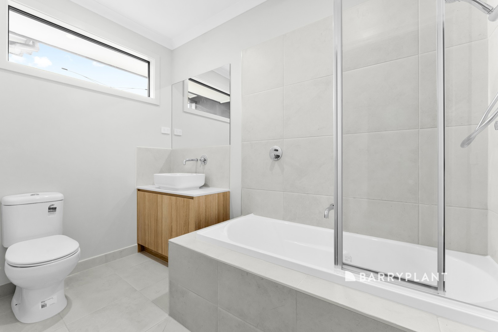 33 Vondel Way, Clyde North, VIC 3978, Clyde North - Thumbnail 4