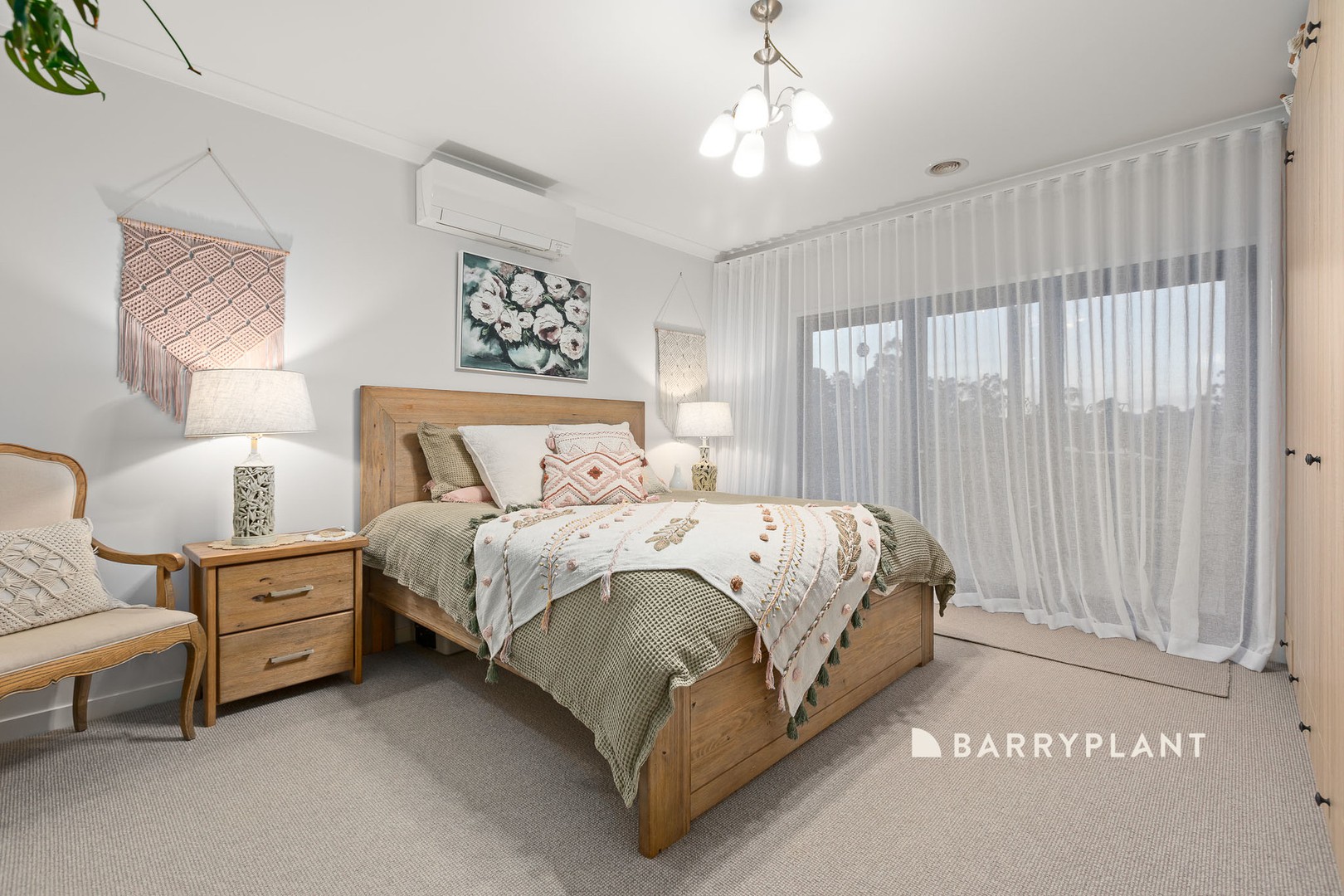 33 Wallace Crescent, Drouin, VIC 3818, Drouin - Thumbnail 3