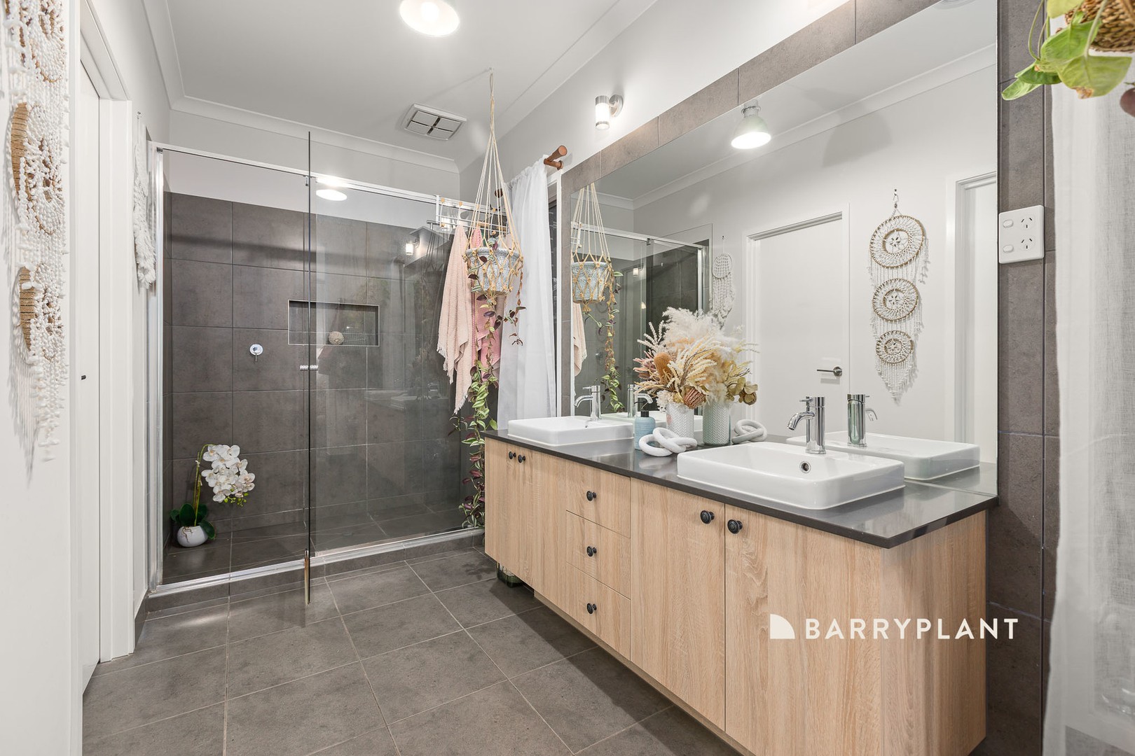 33 Wallace Crescent, Drouin, VIC 3818, Drouin - Thumbnail 4