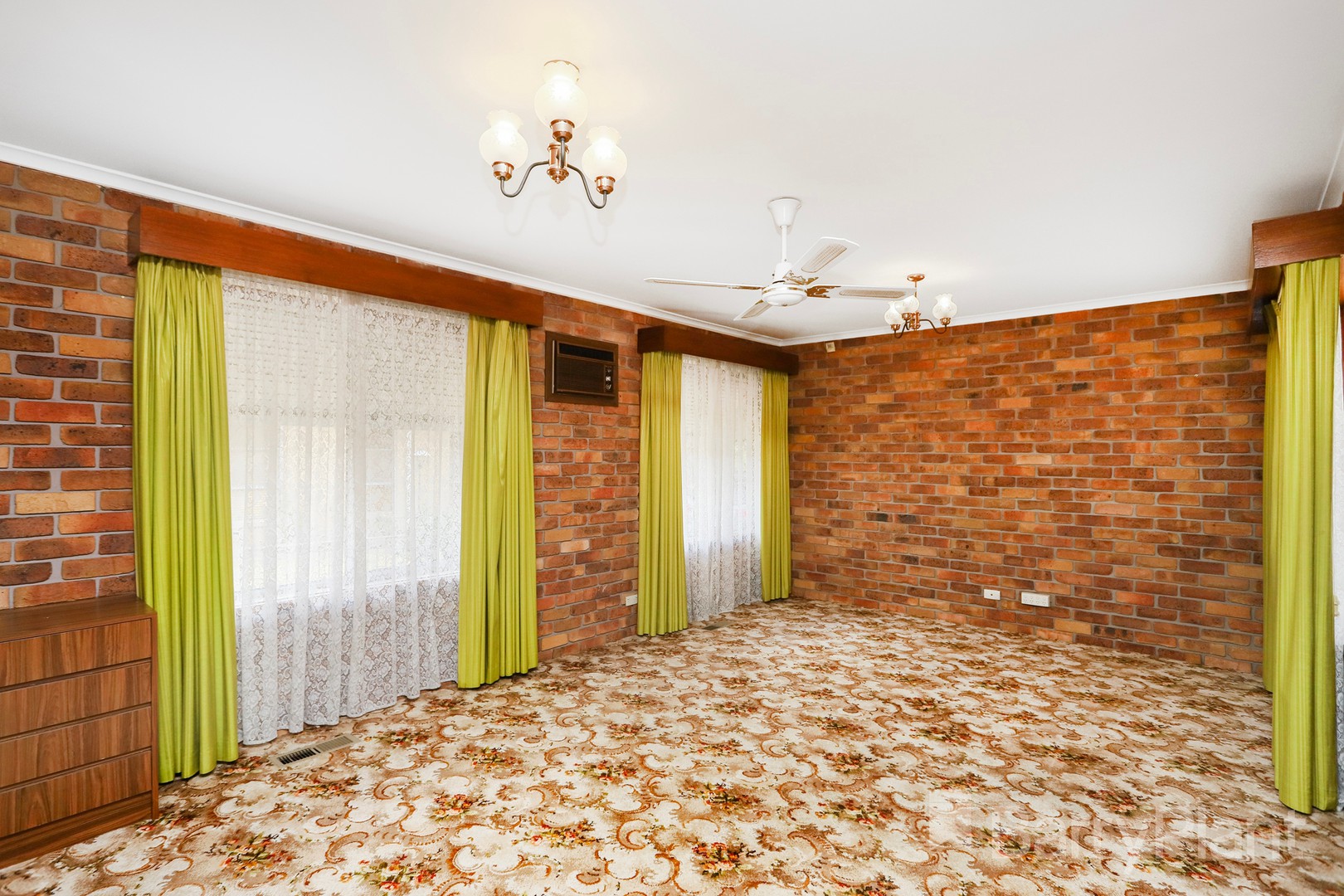 33 Warmington Road, Sunshine West, VIC 3020, Sunshine West - Thumbnail 3