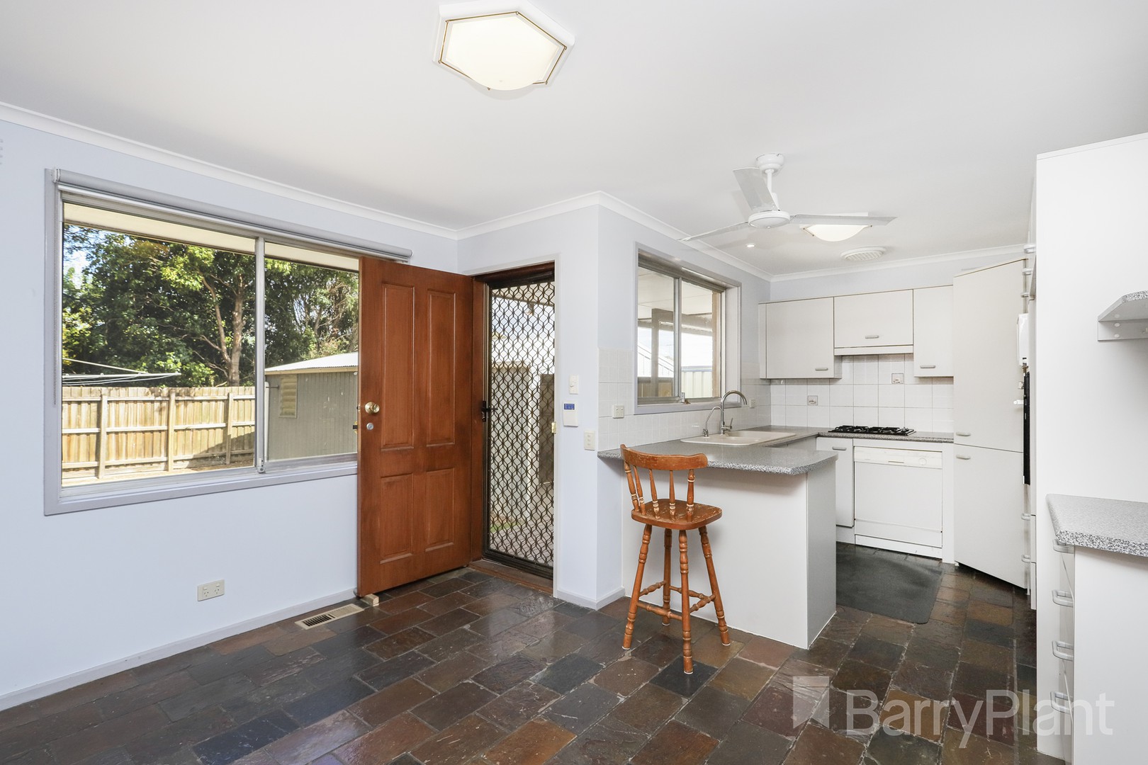 33 Warmington  Street, Sunshine West, VIC 3020, Sunshine West - Thumbnail 3