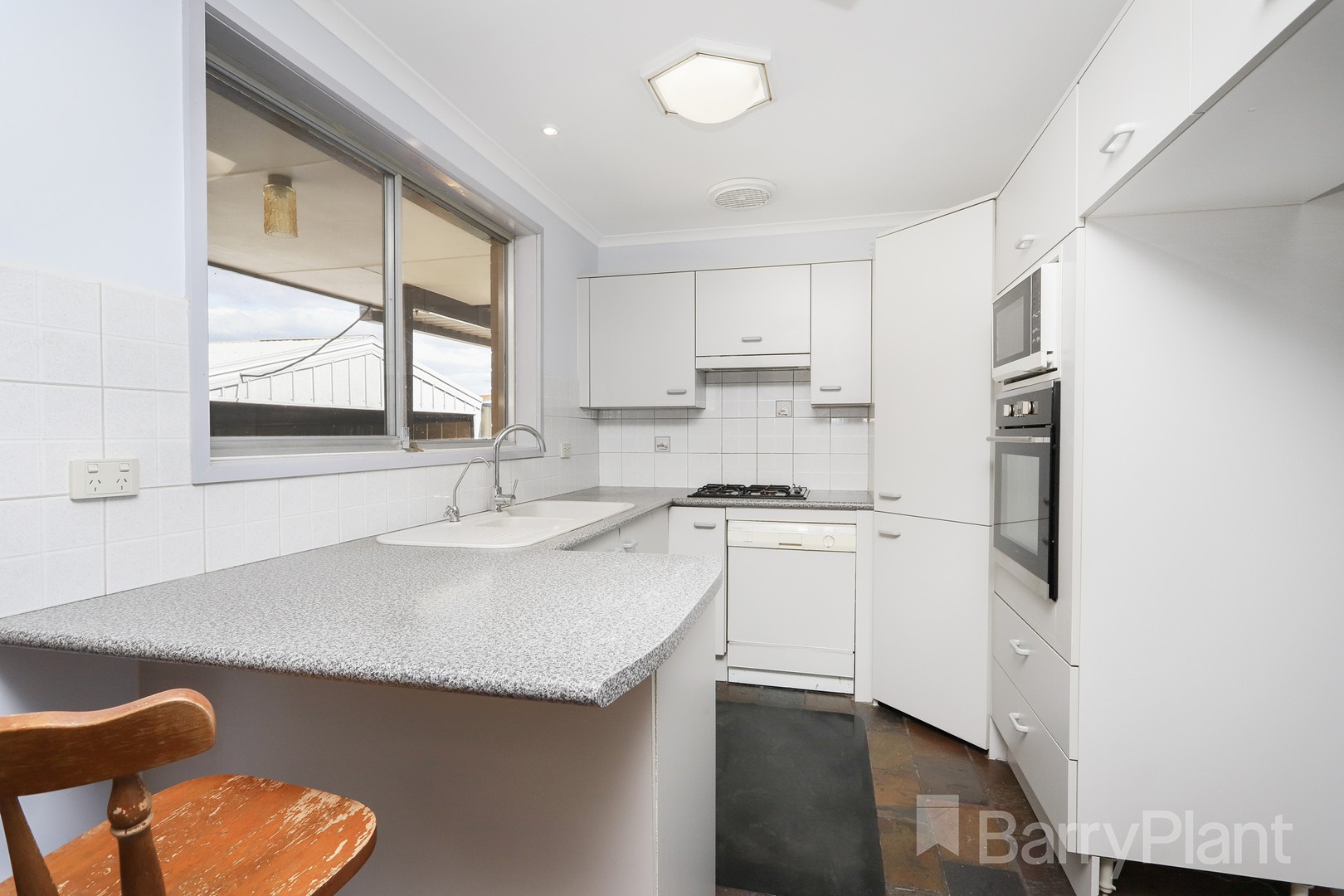 33 Warmington  Street, Sunshine West, VIC 3020, Sunshine West - Thumbnail 4