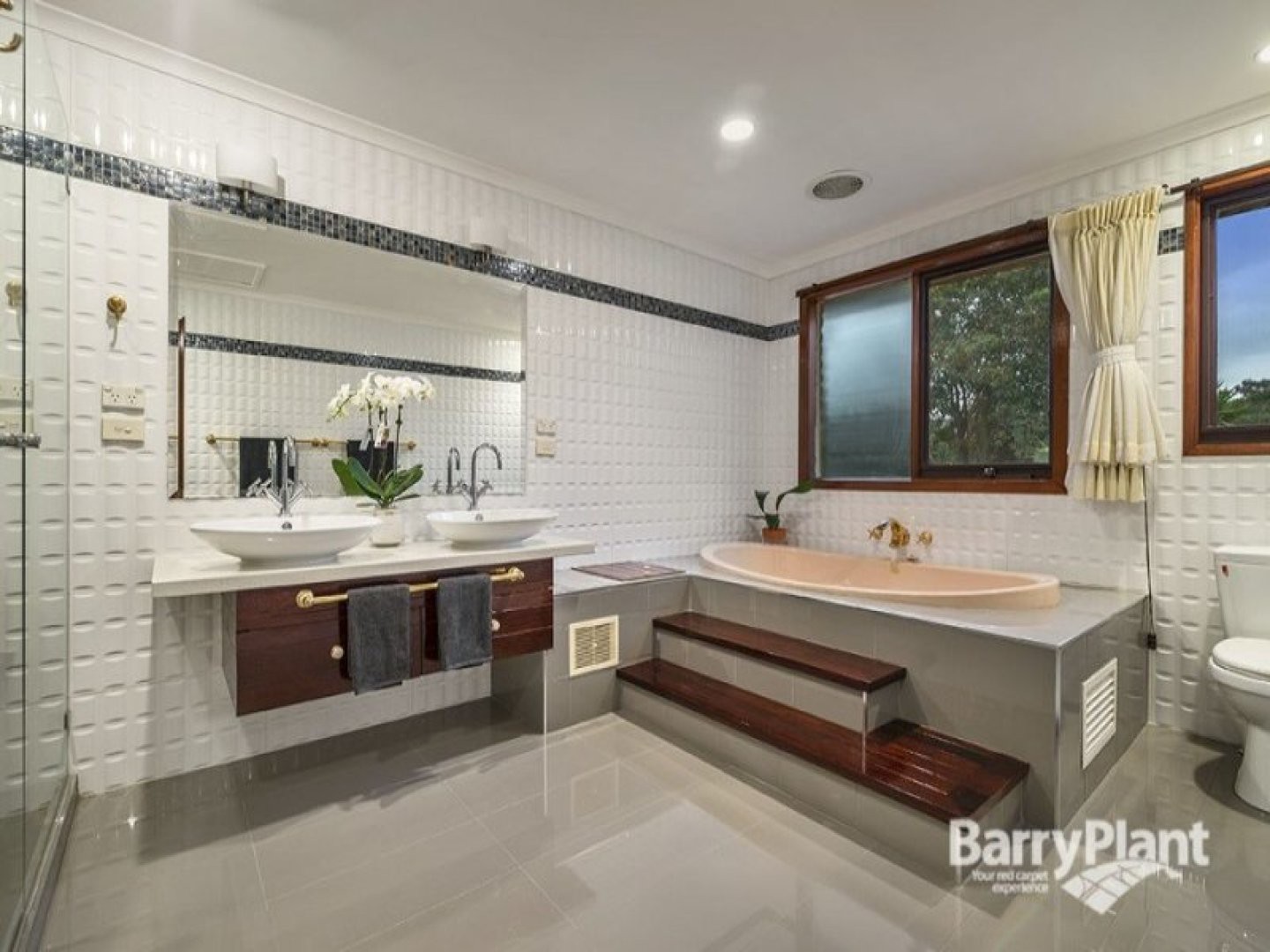 33 Warralong AvenueGreensborough, VIC 3088  - Leased, Greensborough - Thumbnail 5