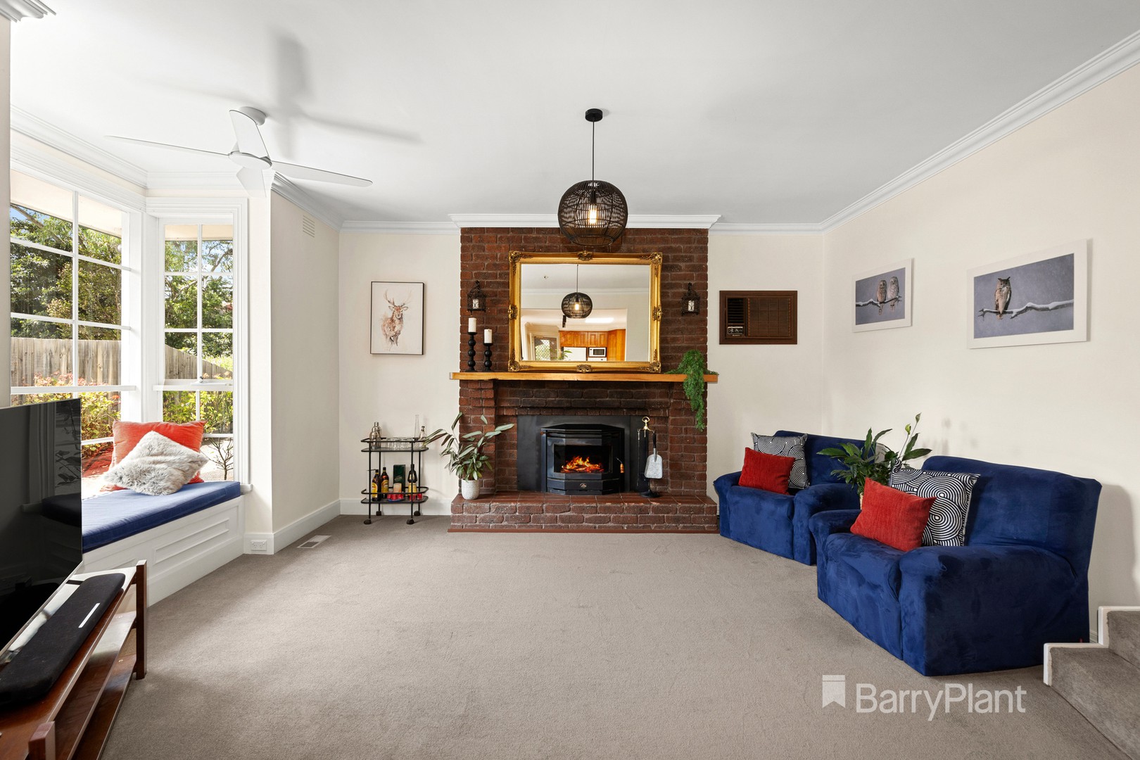 33 Warrington CrescentWattle Glen, VIC 3096, Wattle Glen - Thumbnail 2