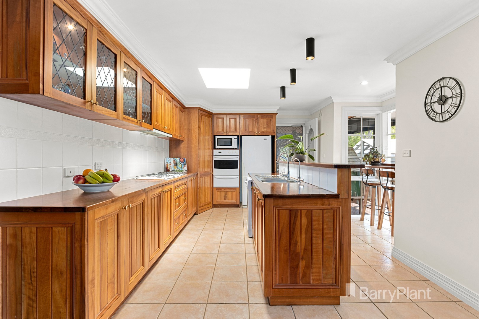 33 Warrington CrescentWattle Glen, VIC 3096, Wattle Glen - Thumbnail 3
