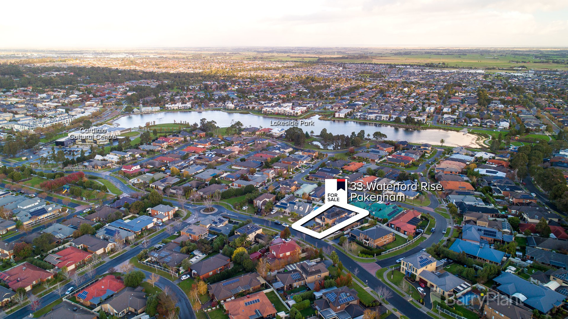 33 Waterford Rise, Pakenham, VIC 3810, Pakenham - Thumbnail 2