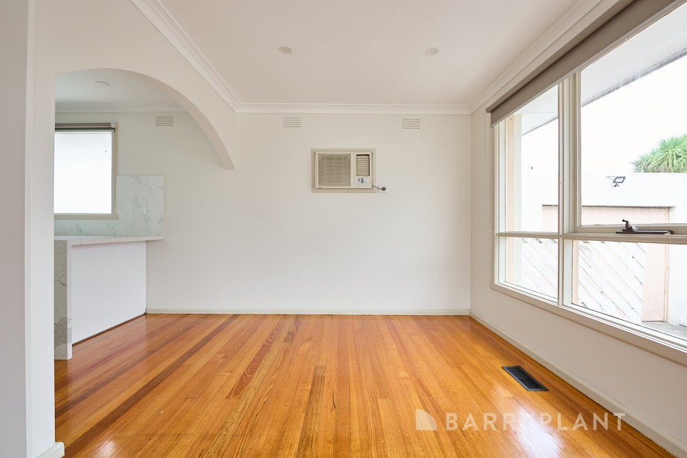 33 Wilberton Drive, Springvale, VIC 3171 - Thumbnail 2 - 25/06/2025