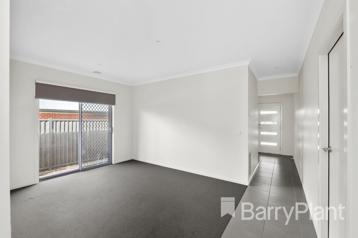 33 Wilmott Street, Lucas, VIC 3350, Lucas - Thumbnail 4