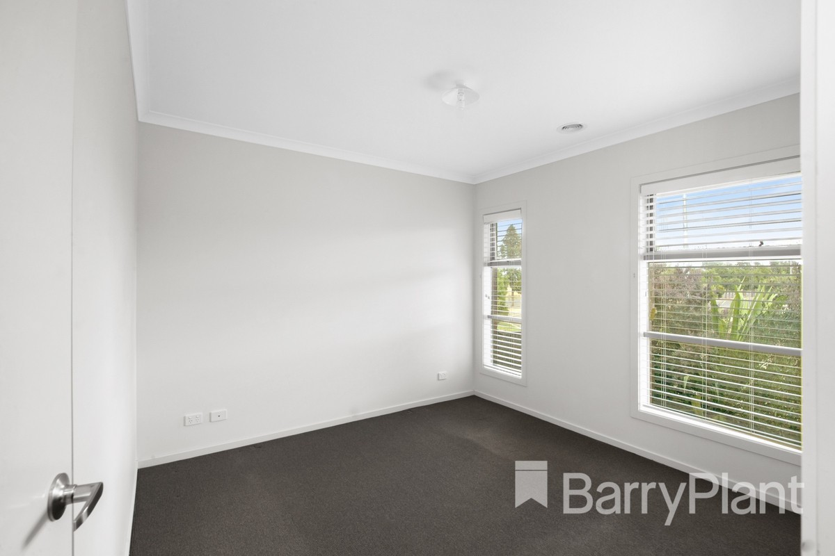 33 Wilmott Street, Lucas, VIC 3350, Lucas - Thumbnail 6