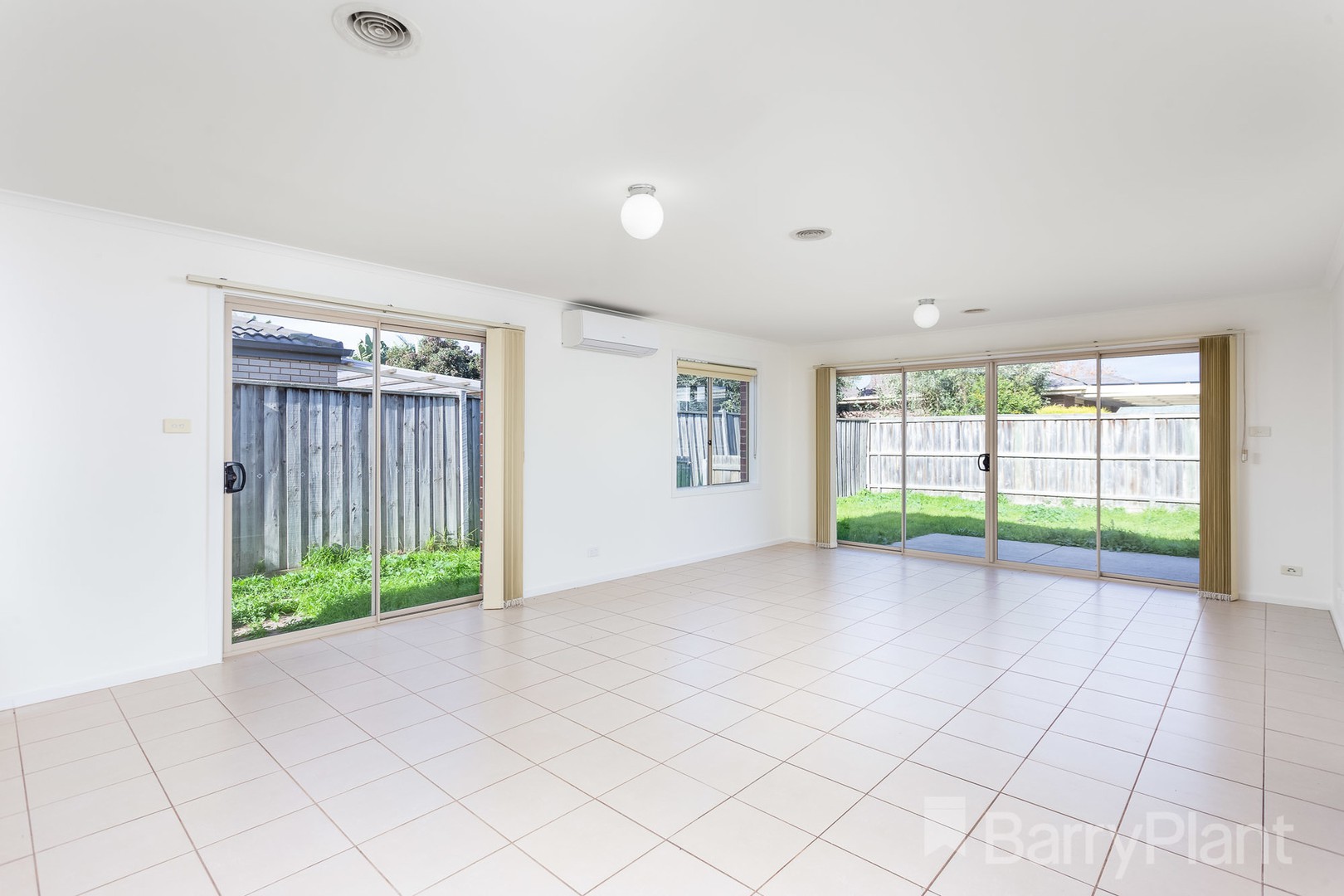 33 Yuruga Boulevard, Point Cook, VIC 3030, Point Cook - Thumbnail 8