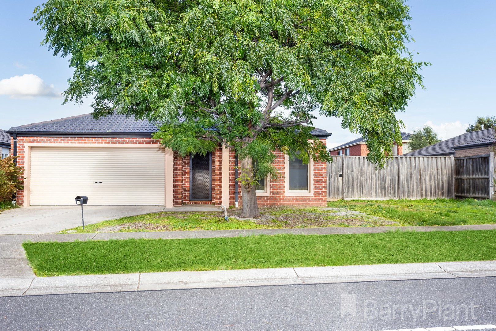 33 Yuruga Boulevard, Point Cook, VIC 3030 - Thumbnail 1 - 05/05/2025