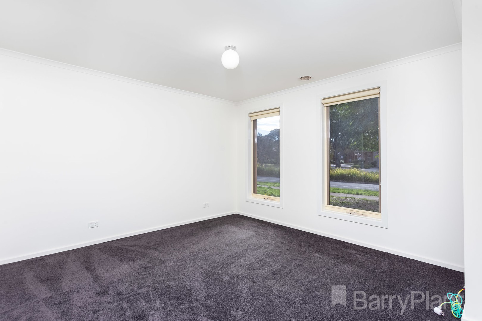 33 Yuruga Boulevard, Point Cook, VIC 3030, Point Cook - Thumbnail 3