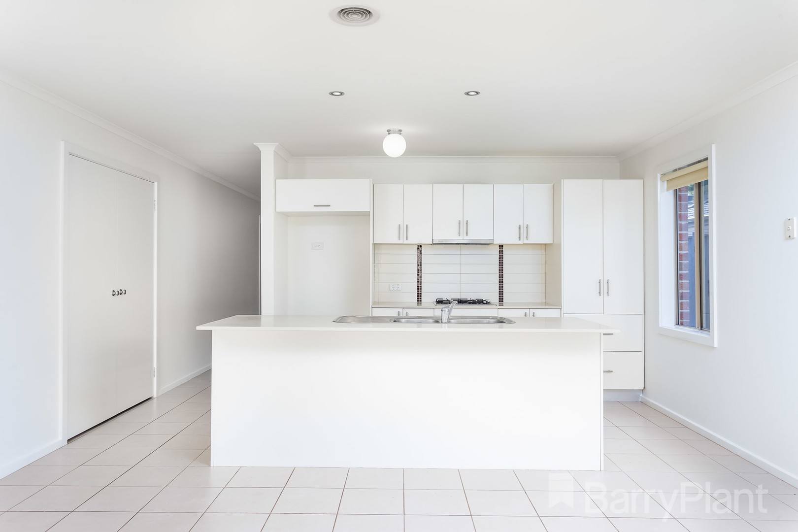 33 Yuruga Boulevard, Point Cook, VIC 3030, Point Cook - Thumbnail 6