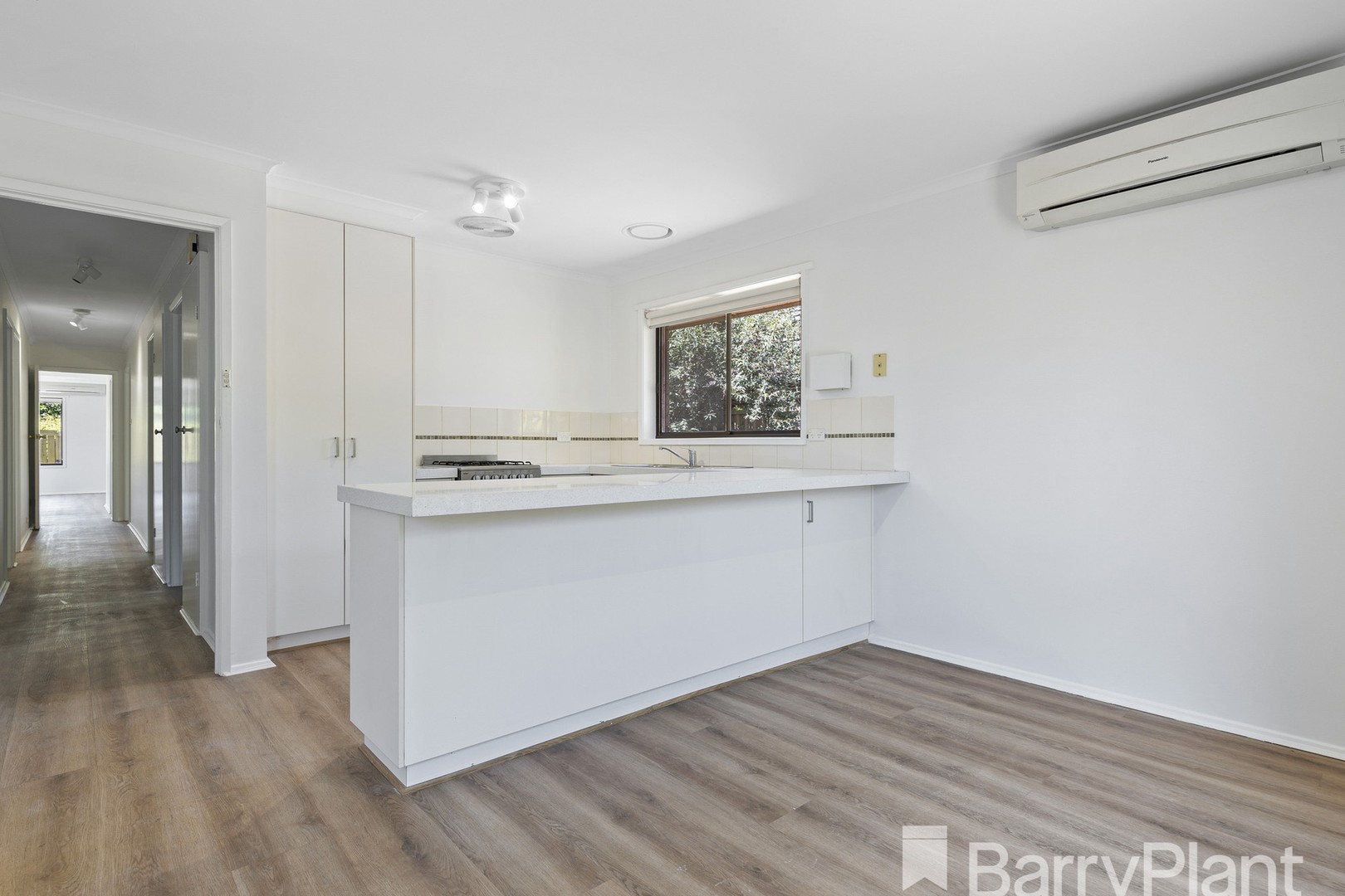 330 Peel Street, Black Hill, VIC 3350, Black Hill - Thumbnail 2