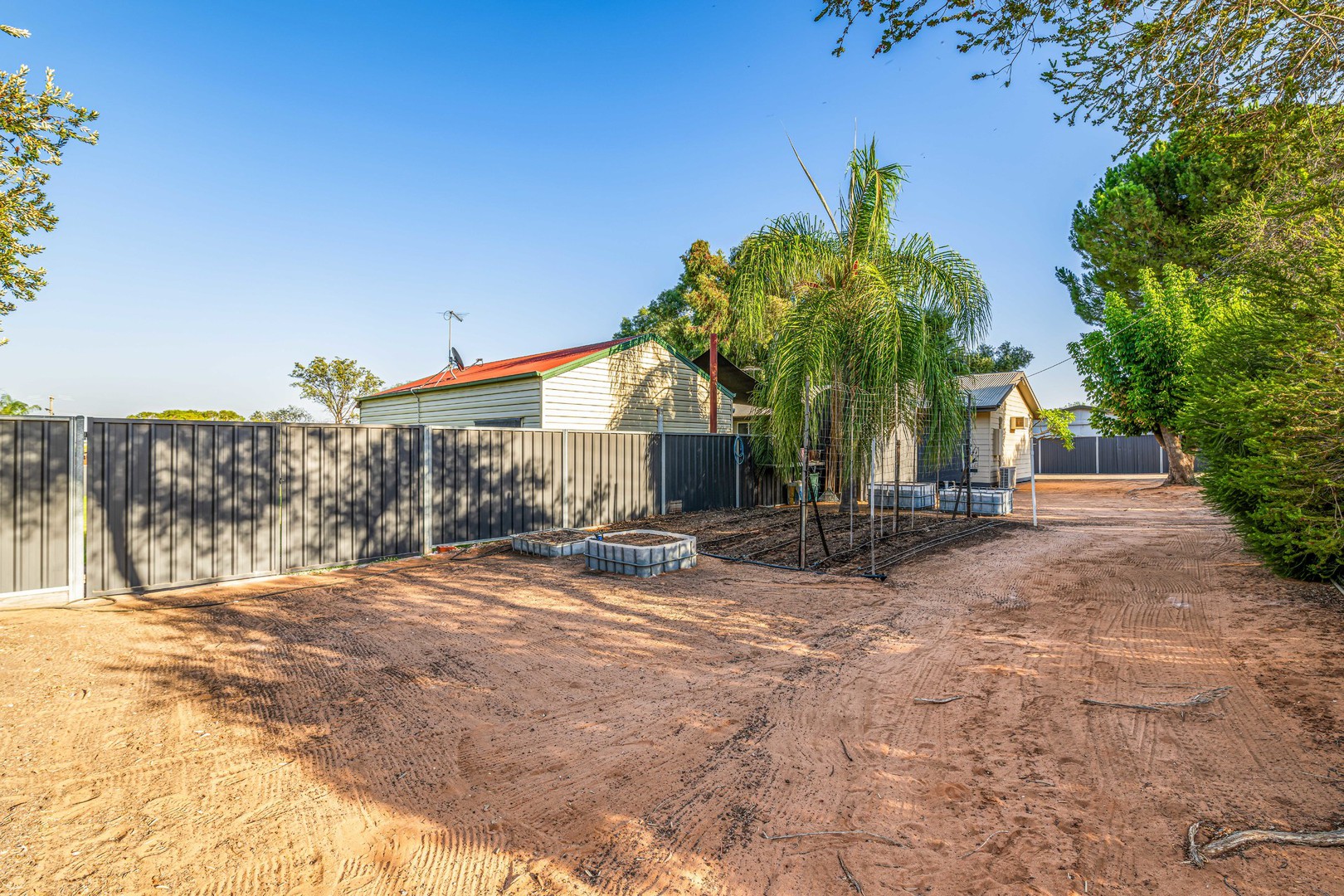 3326 Kulkyne Way, Colignan, VIC 3494, Colignan - Thumbnail 2