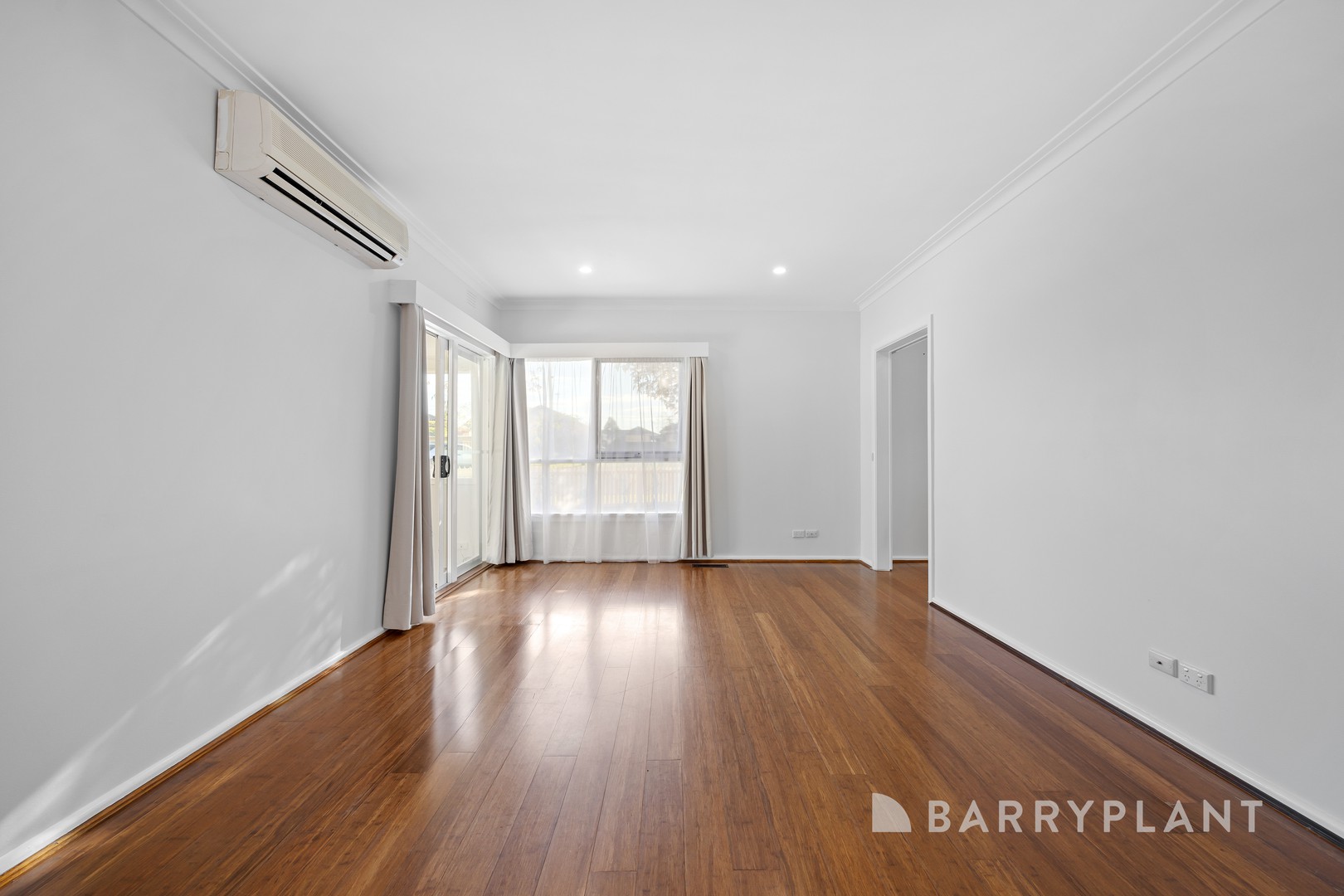 334 Forest StreetWendouree, vic 3355  - Leased, Wendouree - Thumbnail 2