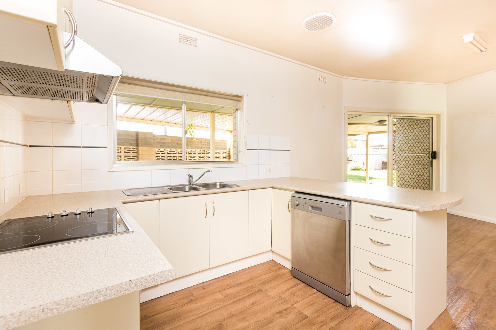 336 Deakin Avenue, Mildura, VIC 3500, Mildura - Thumbnail 3
